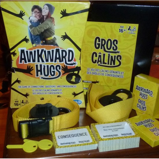 Awkward Hugs (Gros Câlins)